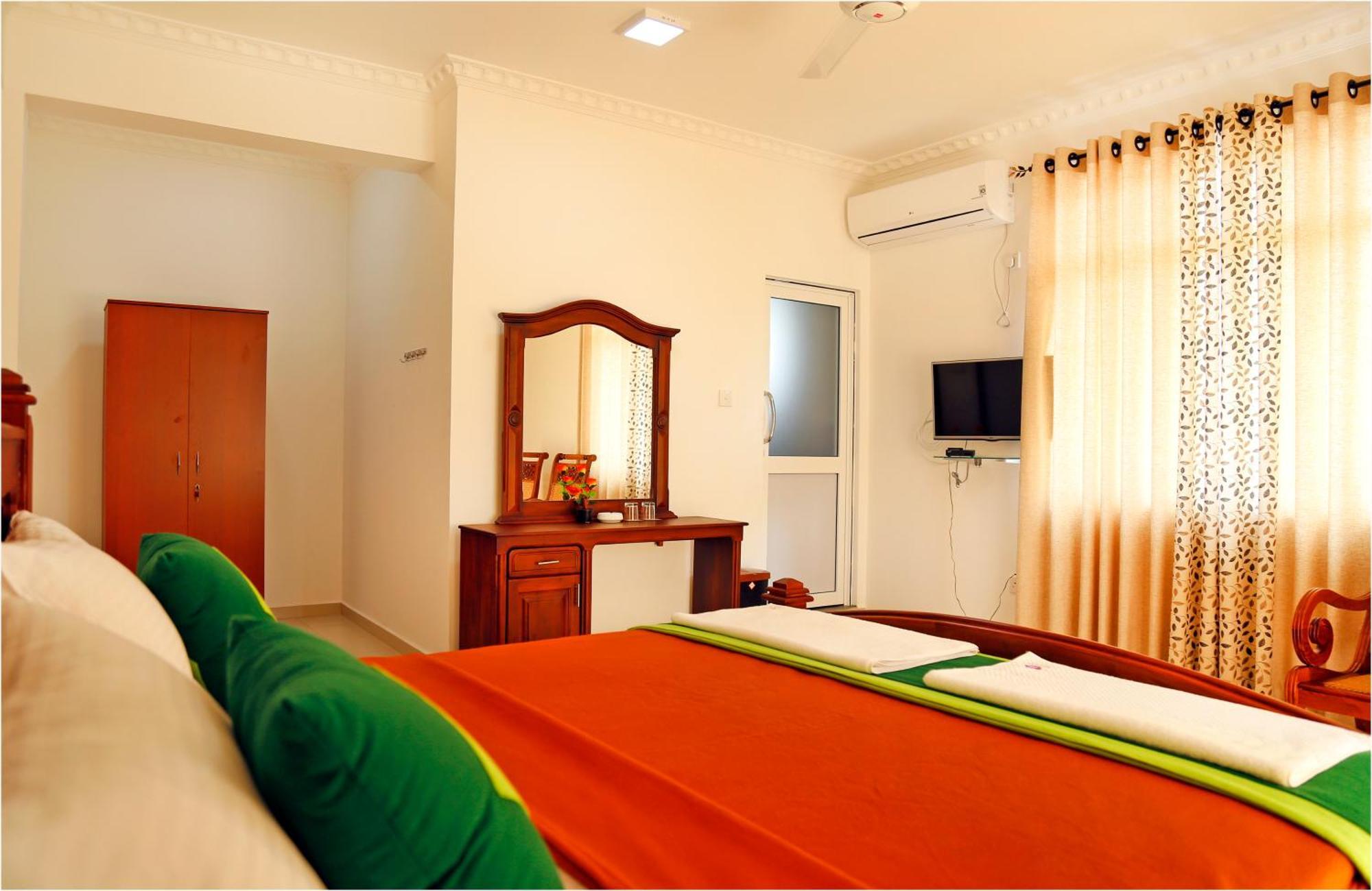 Ronaka Airport Transit Hotel Katunayaka Extérieur photo